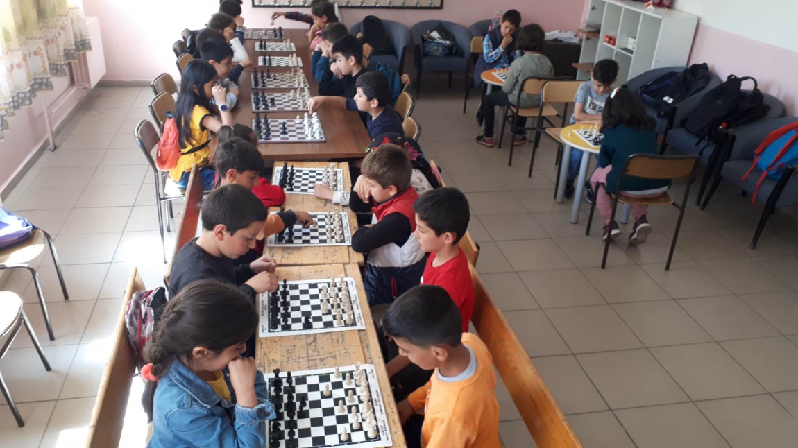 Şahların Savaşı Satranç Turnuvası Başladı